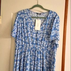 Bloomchic Maxi Dress Size 22/24